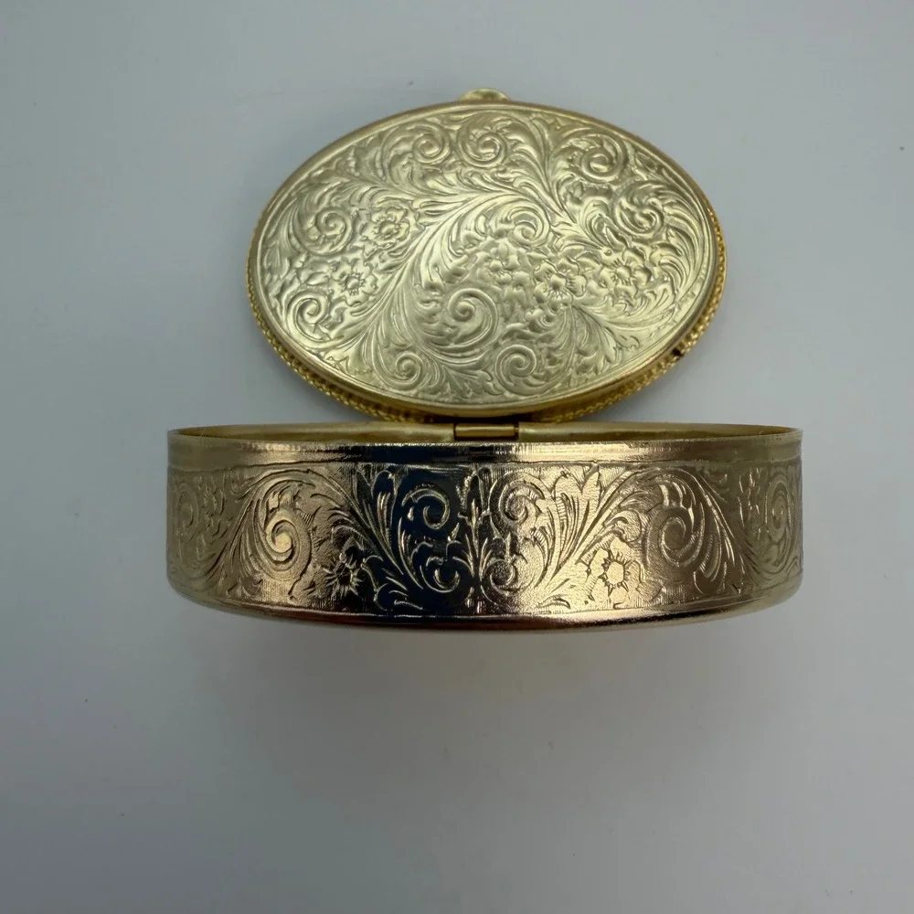 Vintage Aram Firenze Italy Porcelain Floral Trinket Pill Box Roses‎ Gold Tone